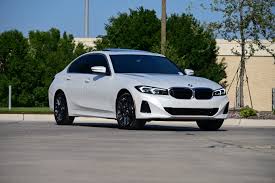 BMW 3 Series 330i