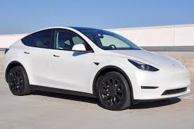 Tesla Model Y Long Range